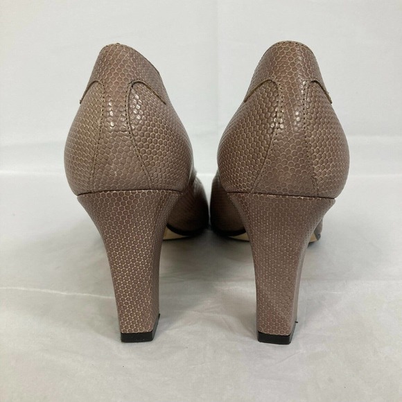 Taryn Rose Pumps Womens 7.5 Taupe Brown Snake Leather Pumps Heels Peep Toe Italy - Picture 4 of 10